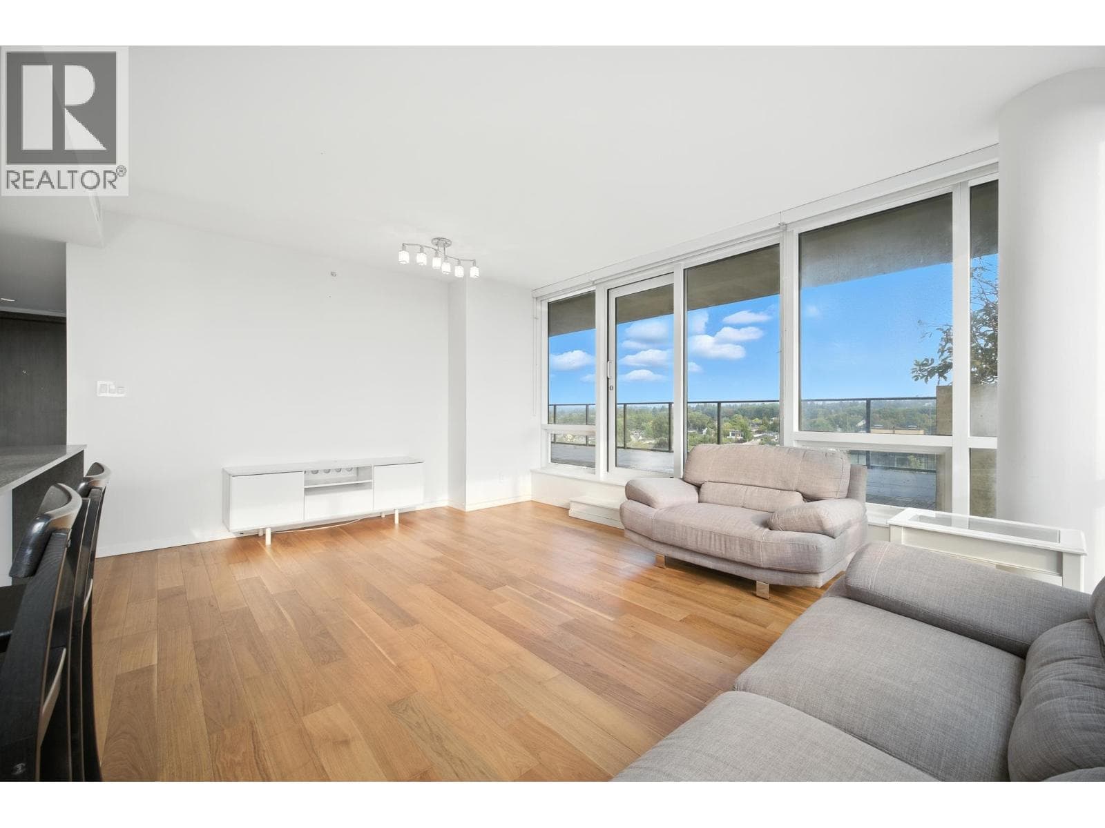 1502 8588 CORNISH STREET