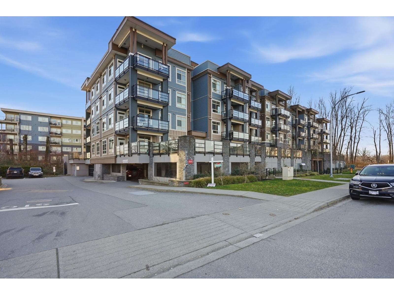 301 45562 AIRPORT ROAD, Chilliwack Proper South