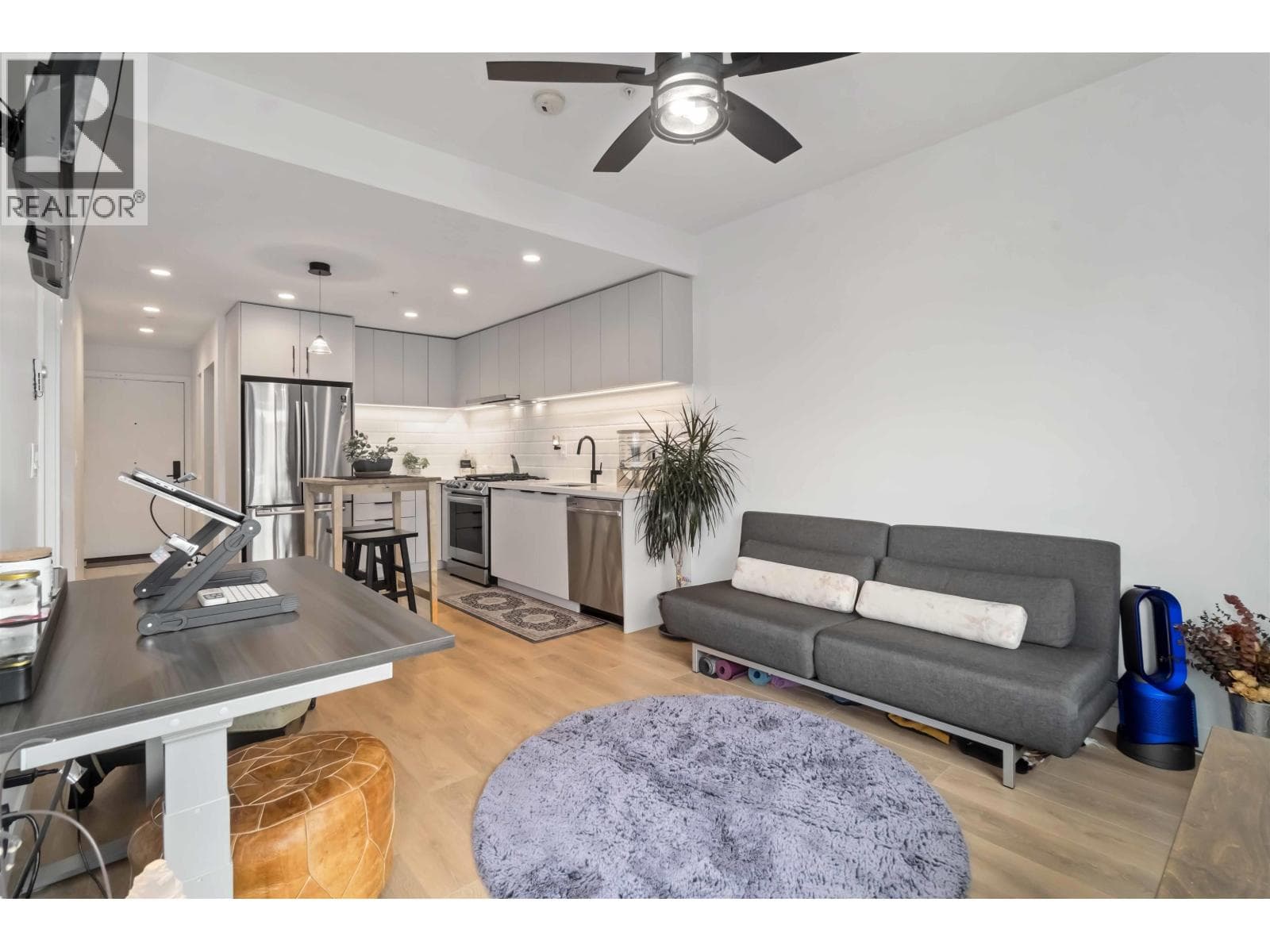 505 3018 ST GEORGE STREET