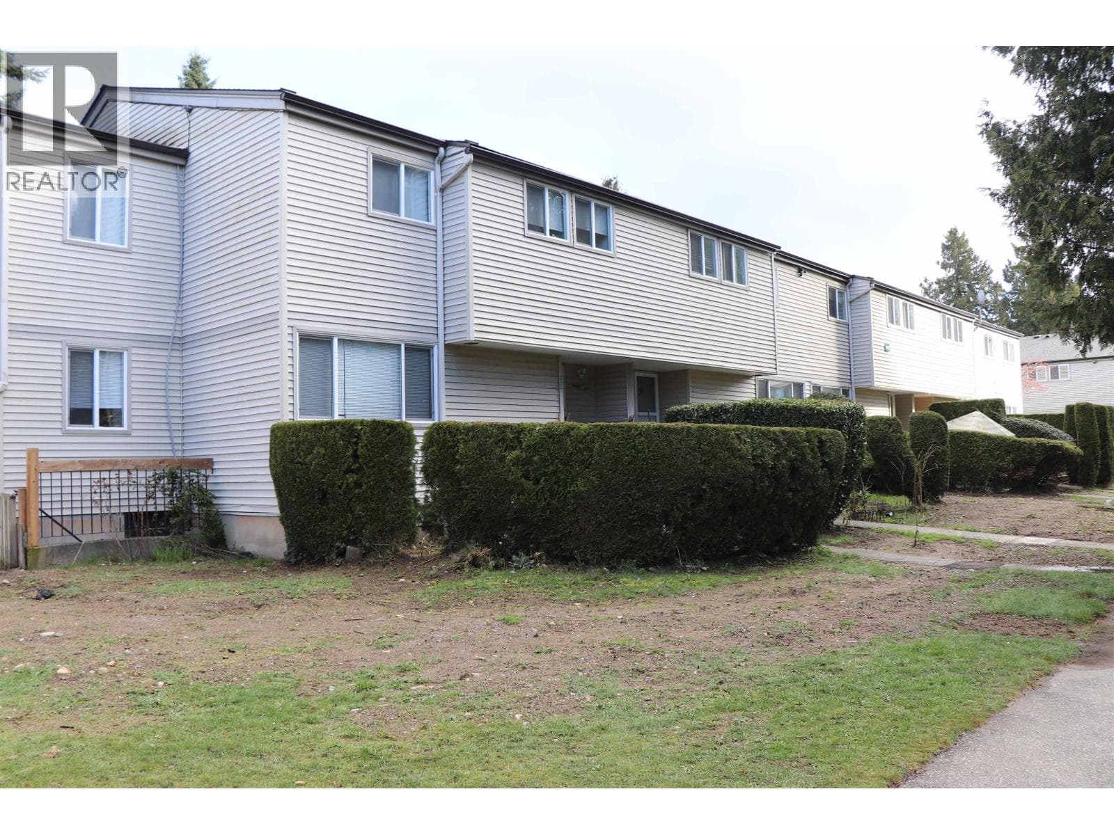 39 3421 E 49TH AVENUE