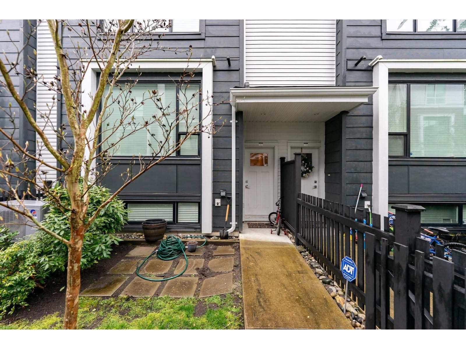 180 2277 OAK MEADOWS DRIVE