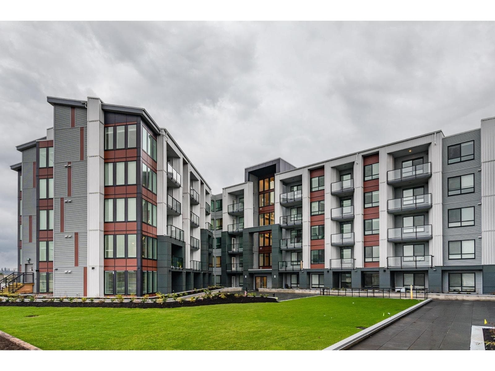 420 20360 LOGAN AVENUE