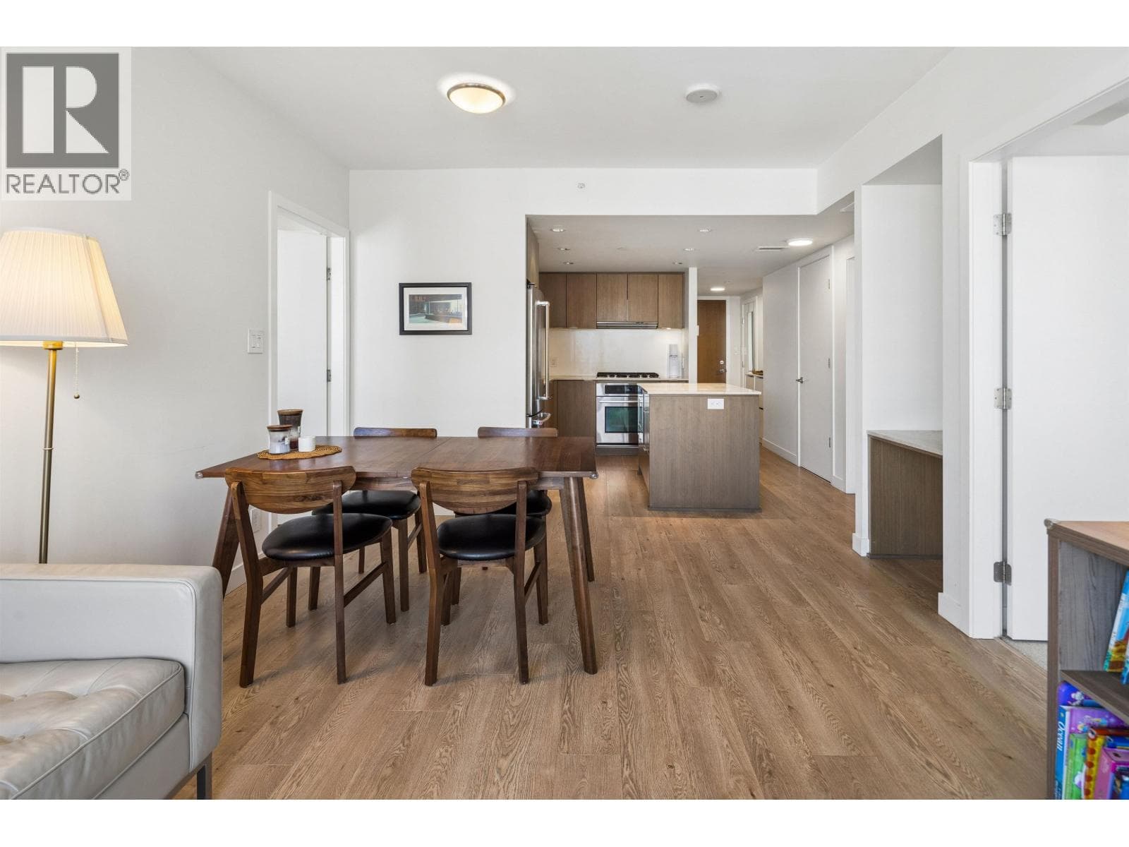 1209 111 E 1ST AVENUE