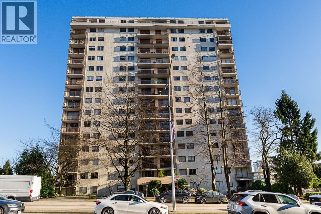 307 320 ROYAL AVENUE