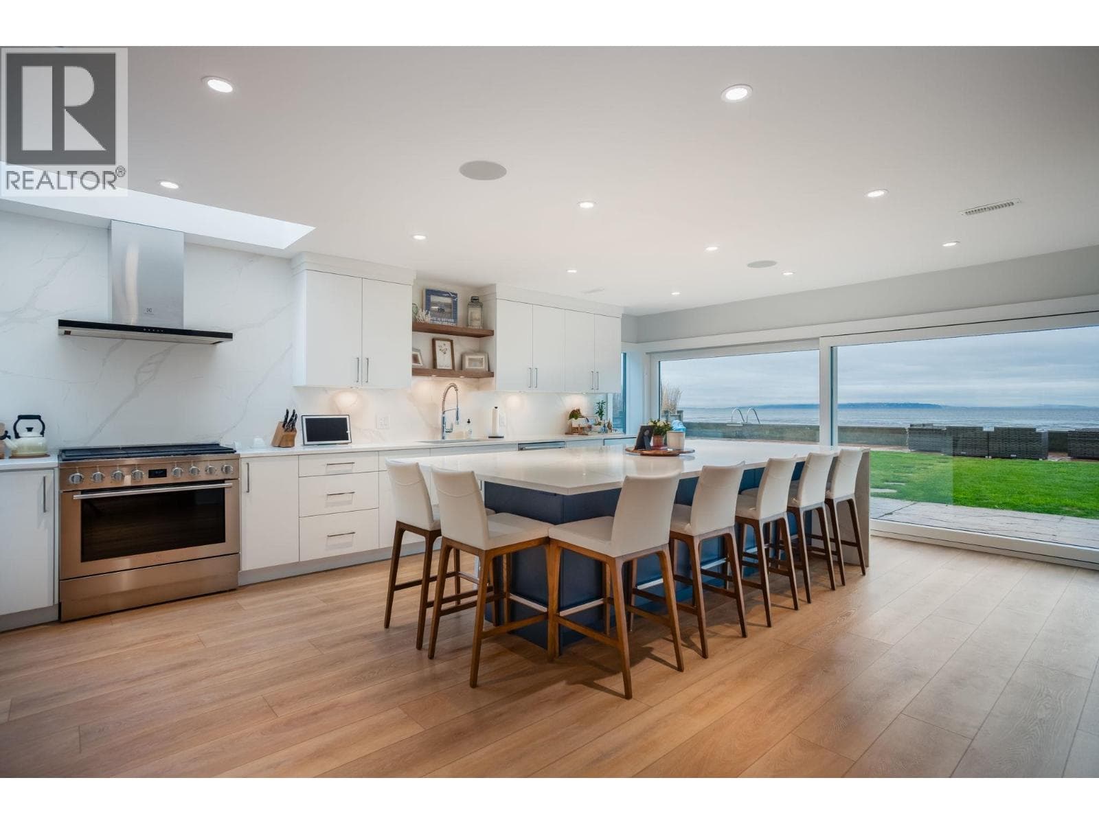 1584 BEACH GROVE ROAD