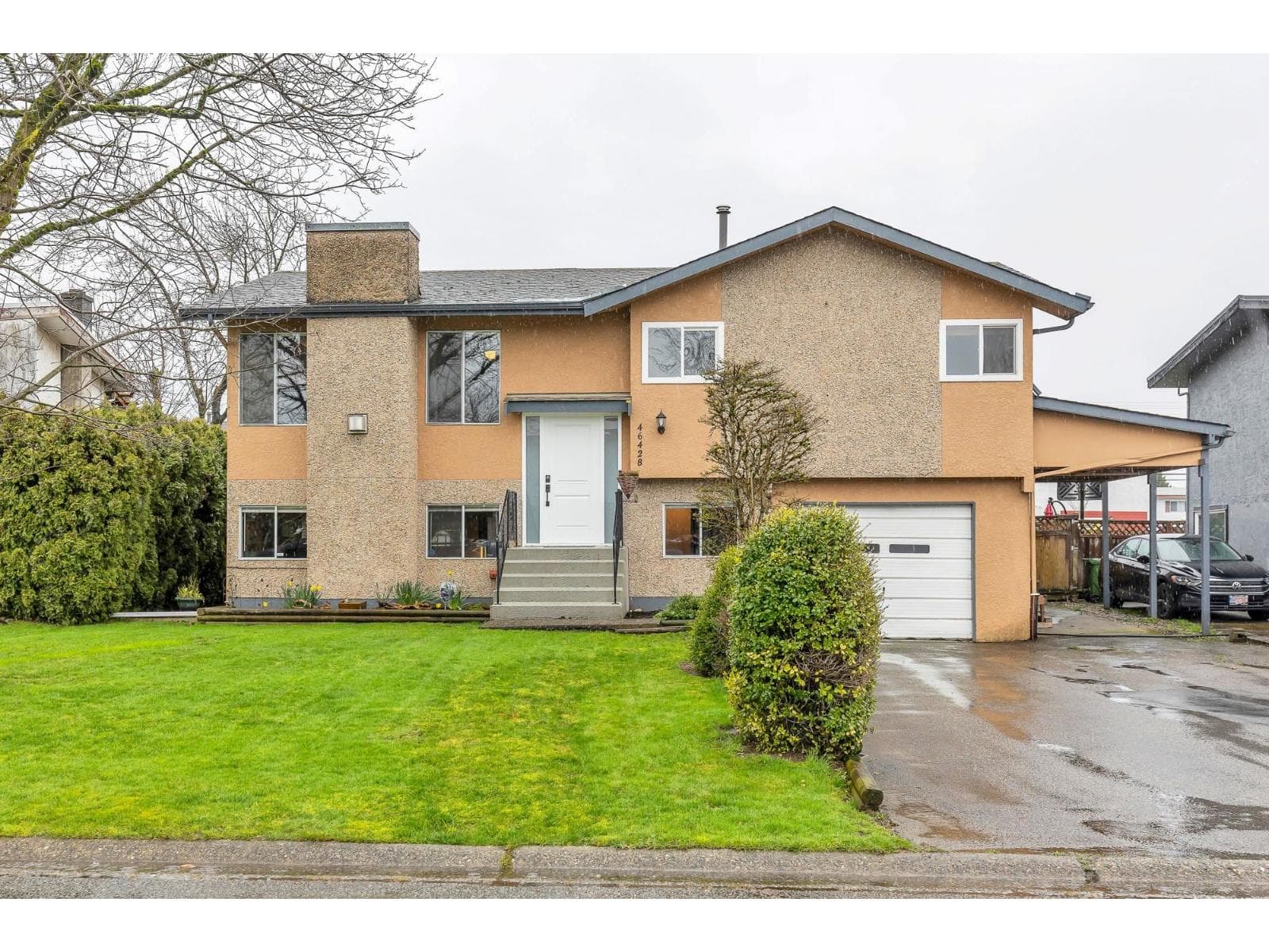 46428 ANGELA AVENUE, Chilliwack Proper South
