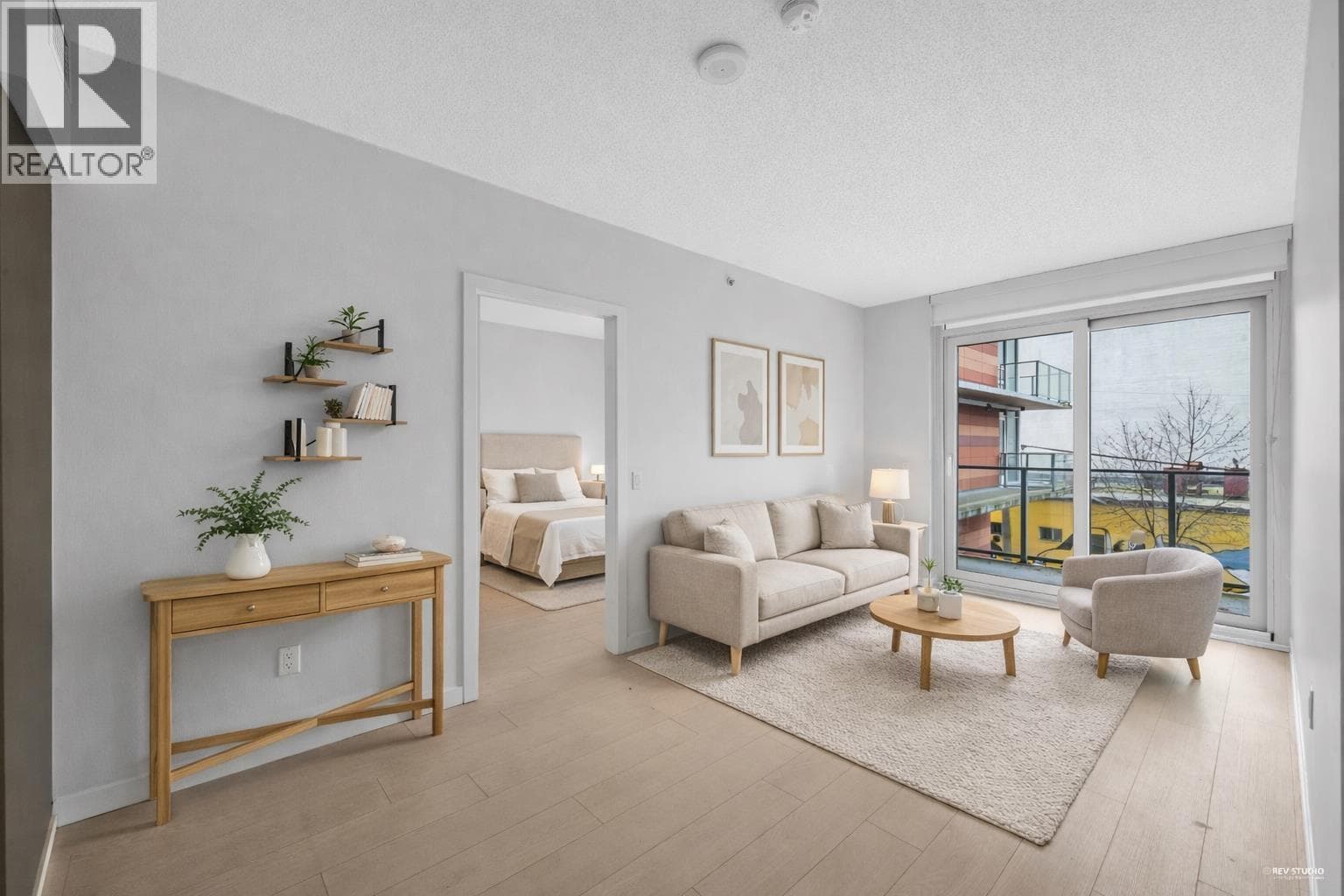 317 180 E 2ND AVENUE