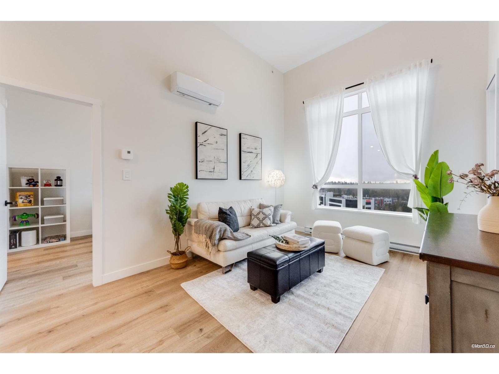 611 8117 200A STREET